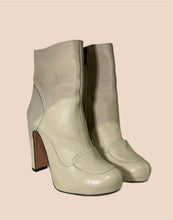 Load image into Gallery viewer, Roland Mouret Cream Bootie Heels Size 37