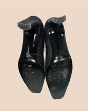 Load image into Gallery viewer, Charles Jourdan Snakeskin Pumps Size 7