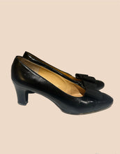 Load image into Gallery viewer, Rayne Leather Bow Pumps