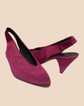 Load image into Gallery viewer, Maraolo Dark Fuchsia Kitten Heels