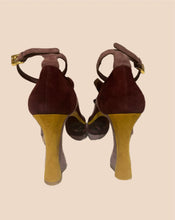 Load image into Gallery viewer, RARE: Prada Purple Fairy Heels Spring Summer 2008