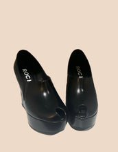 Load image into Gallery viewer, RARE: Rochas Platform Wedge in Black