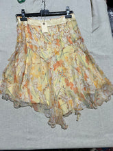 Load image into Gallery viewer, Zenobia Pastel Yellow Suit Set (Jacket and Skirt) Size IT 42/ US 6/ 4