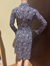 Load image into Gallery viewer, Vintage Diane von Furstenberg Zebra 100% Silk Dress IT 44/ US 8
