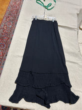 Load image into Gallery viewer, Essential Caty Lesca Maxi Skirt Size 6
