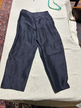 Load image into Gallery viewer, Giorgio Armani Straight Leg Trousers with Pockets Size IT 40/ US 4