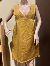 Load image into Gallery viewer, Rare Golden Gucci Dress Vintage Style 100% silk Fabric Size 6