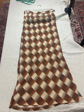Load image into Gallery viewer, Vintage Argyle Brown Maxi Skirt Size IT 42/ US 6
