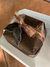 Load image into Gallery viewer, Attilio Servi - Panettone with Raisins, Chestnuts with Berta Grappa Cream - 1000g