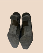 Load image into Gallery viewer, Stuart Weitzman Contrast Stitch Mule Loafer Size 7.5
