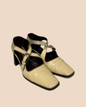 Load image into Gallery viewer, The Saddler Cream Strappy Pump Size 38.5
