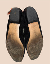 Load image into Gallery viewer, Guido Pasquali Milano Suede Loafer Slippers Size 39.5
