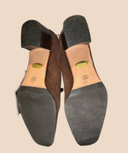 Load image into Gallery viewer, Colette Lady Brown Suede Loafers Size 39
