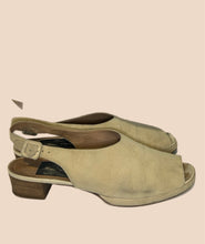 Load image into Gallery viewer, Blue Di Mauro Volponi Suede Sandals
