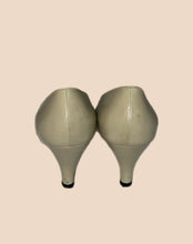 Load image into Gallery viewer, A Testoni White Leather Kitten Heels Size 38.5
