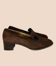 Load image into Gallery viewer, Colette Lady Brown Suede Loafers Size 39
