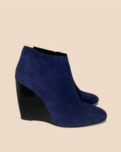 Load image into Gallery viewer, Pierre Hardy Blue Suede Bootie/wedge Heel Size 37
