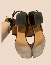 Load image into Gallery viewer, Vintage Alexander Nicolette Brown Suede Sandals Size IT 39
