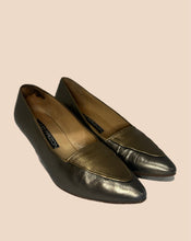 Load image into Gallery viewer, Maud Frizon Metallic Gold Kitten Heels Size 38.5
