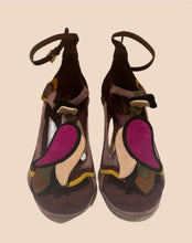 Load image into Gallery viewer, RARE: Prada Purple Fairy Heels Spring Summer 2008
