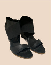 Load image into Gallery viewer, 7RIP7YCH Sculptural Wooden Heel Size 37
