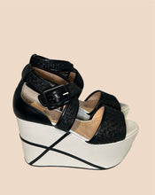 Load image into Gallery viewer, Calvin Klein Contrast Platform Sandals Size 37
