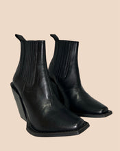 Load image into Gallery viewer, John Fluevog Iconic Diana Booties Size 4
