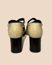 Load image into Gallery viewer, The Saddler Cream Strappy Pump Size 38.5
