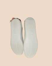 Load image into Gallery viewer, Cariuma Polka Dot Sneakers Size 7
