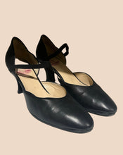 Load image into Gallery viewer, Thierry Rabotin Black Leather Pumps Size IT 39
