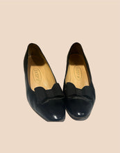 Load image into Gallery viewer, Rayne Leather Bow Pumps
