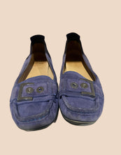 Load image into Gallery viewer, Stuart Weitzman Purple Suede Loafers Size IT 39
