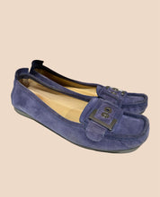 Load image into Gallery viewer, Stuart Weitzman Purple Suede Loafers Size IT 39
