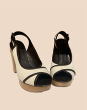 Load image into Gallery viewer, Chloé Canvas Platform Sandals
