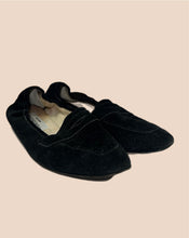 Load image into Gallery viewer, Guido Pasquali Milano Suede Loafer Slippers Size 39.5
