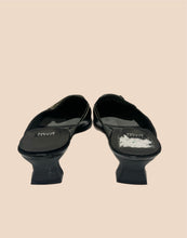 Load image into Gallery viewer, Stuart Weitzman Contrast Stitch Mule Loafer Size 7.5
