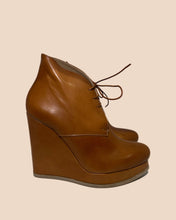 Load image into Gallery viewer, RARE Jil Sander Toffee Soft Leather Wedge Bootie Size 37
