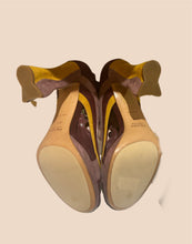 Load image into Gallery viewer, RARE: Prada Purple Fairy Heels Spring Summer 2008
