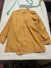 Load image into Gallery viewer, Vintage Paisley Oversized Dress Shirt Size XL
