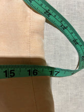 Load image into Gallery viewer, Vintage Apricot Silk linen Matching Set: Blazer, Shirt and Skirt Combo Shirts Size IT 42

