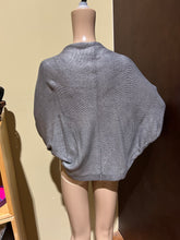 Load image into Gallery viewer, Vintage Metallic Gray Shrug Size EU 38/ IT 42/ US 6
