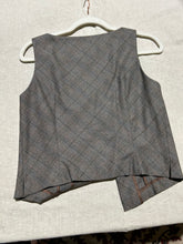 Load image into Gallery viewer, Zenobia Gray Plaid Suit Set (Vest, Skirt, and Pants) Size IT 42/ US 6
