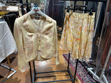 Load image into Gallery viewer, Zenobia Pastel Yellow Suit Set (Jacket and Skirt) Size IT 42/ US 6/ 4
