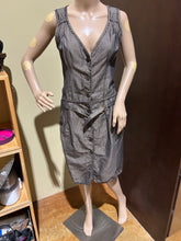 Load image into Gallery viewer, Vintage Sheath Pinstripe Gray/ Brown Dress Size US 6/ IT 42
