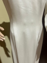 Load image into Gallery viewer, Sunny Choi Silk Simple Ivory Wedding Dress Size IT 42/ US 6/8
