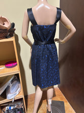 Load image into Gallery viewer, Thakoon Blue and Black Detail Sheath Dress Size IT 42/ US 6
