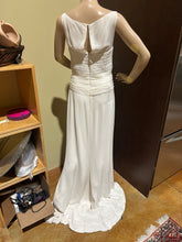 Load image into Gallery viewer, J Mendel Beaded Wedding Dress Floor Length Size IT 42/ US 6
