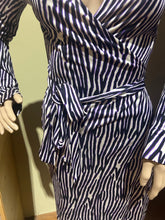 Load image into Gallery viewer, Vintage Diane von Furstenberg Zebra 100% Silk Dress IT 44/ US 8
