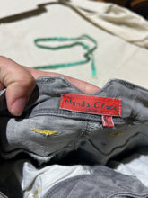 Load image into Gallery viewer, Manila Grace Gray Skinny Jeans Size 30
