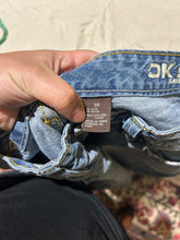 Load image into Gallery viewer, OK! Jeans Vintage Baggy Jeans Size 33
